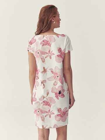 TATUUM Платье в Белый