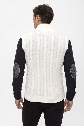 Gilet di Felix Hardy in bianco