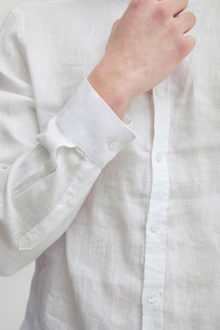 Casual Friday Regular fit Button Up Shirt in Beige