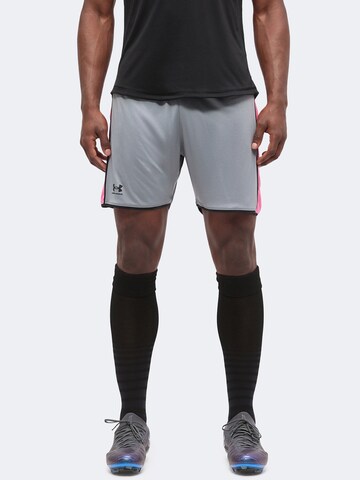 UNDER ARMOUR Szabványos Sportnadrágok 'Challenger' - szürke