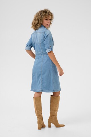Cream Kleid in Blau
