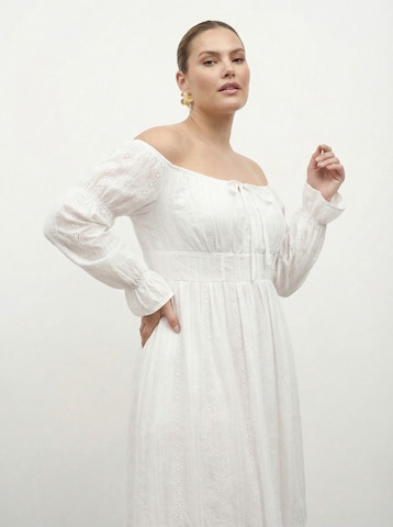 CITA MAASS Sommerkjole 'Broderie Anglaise ' i hvid: forside