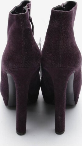 Alexander McQueen Dress Boots in 38,5 in Purple