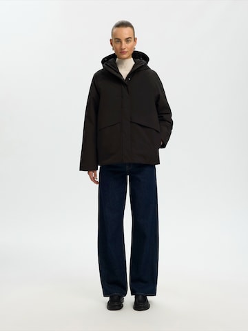 SELECTED - Chaqueta funcional 'SLWFRANCINE' en negro