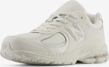 new balance Sneakers '2002' in White: front