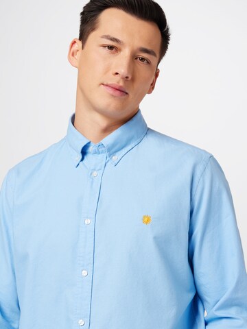 ABOUT YOU Limited Regular fit Button Up Shirt 'Melvin by Levin Hotho' in Blue