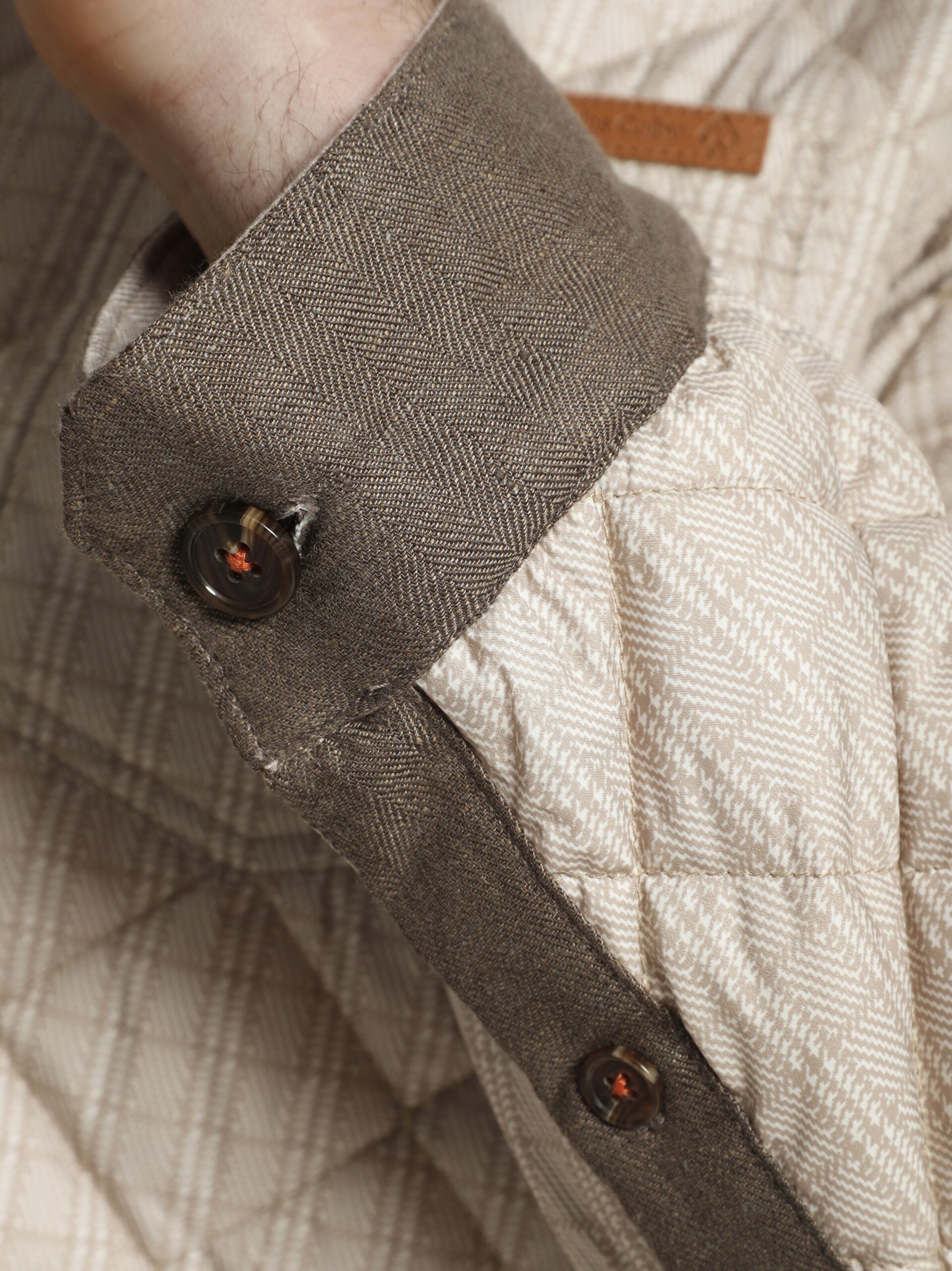 Charles Colby Between-Season Jacket 'Duke Frederick' in Beige