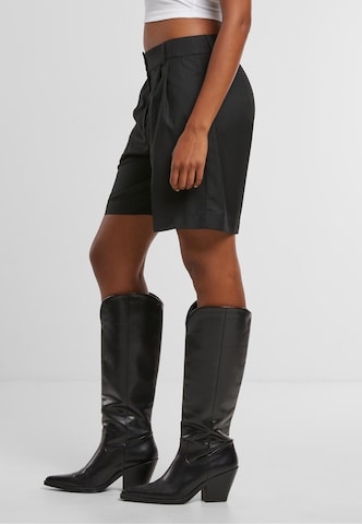 Urban Classics Regular Bundfaltenhose in Schwarz