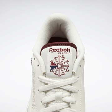 Baskets basses 'Club C 85' Reebok en blanc