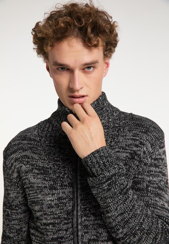 MO Knit Cardigan in Grey