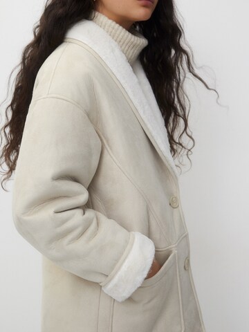 Manteau d’hiver Pull&Bear en beige