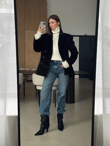 RÆRE by Lorena Rae Свитер в Белый