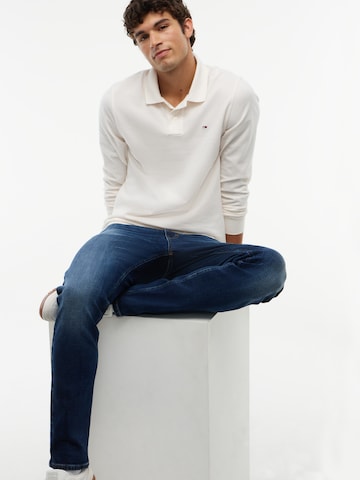 Tommy Jeans Regular Jeans 'AUSTIN' in Blau