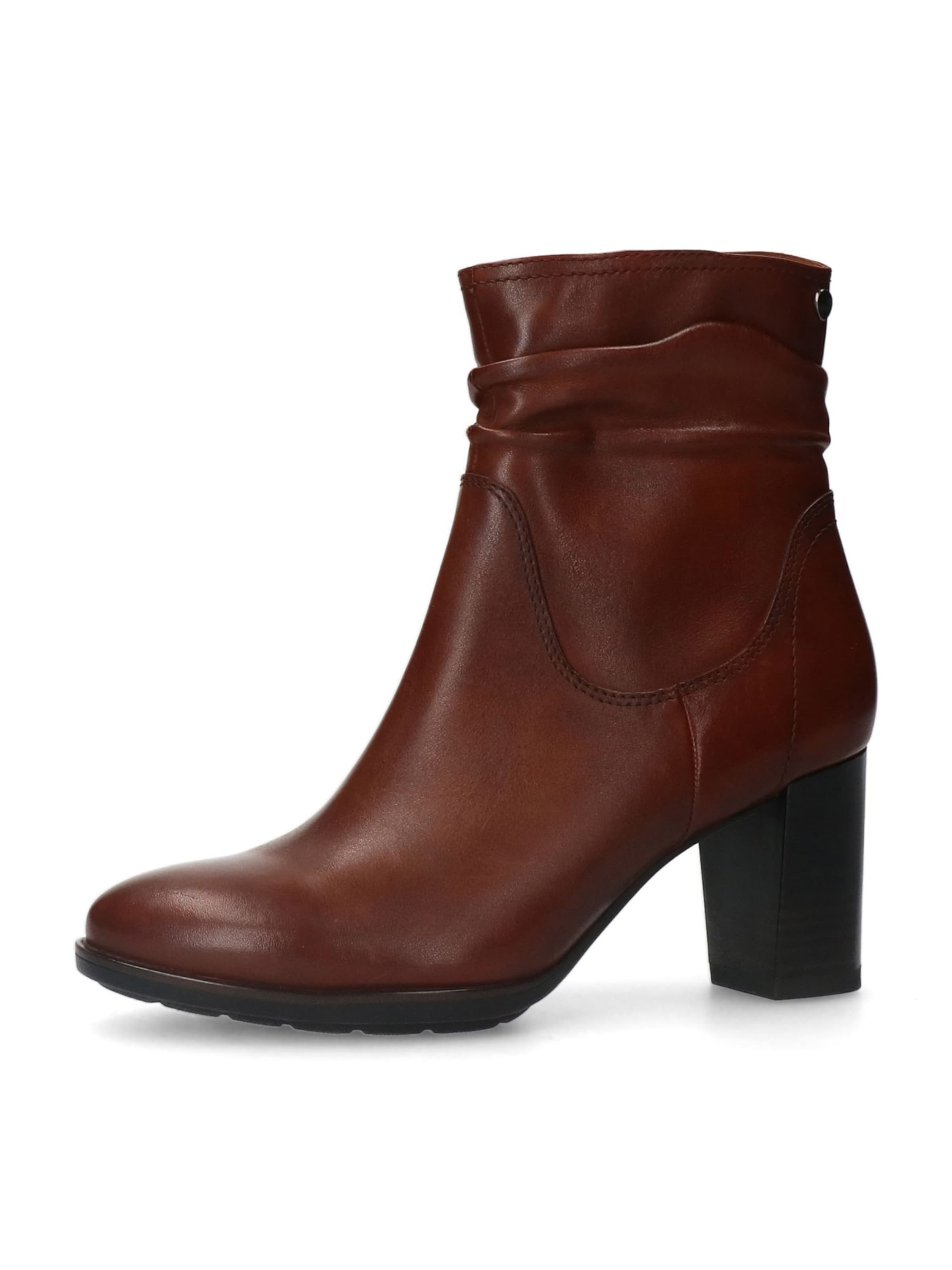 MANFIELD Ankle Boots in Brown: front