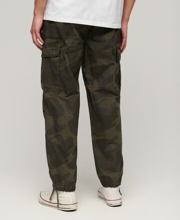 Loosefit Pantalon cargo Superdry en vert