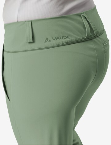 VAUDE Slim fit Outdoor Pants 'Skomer II' in Green