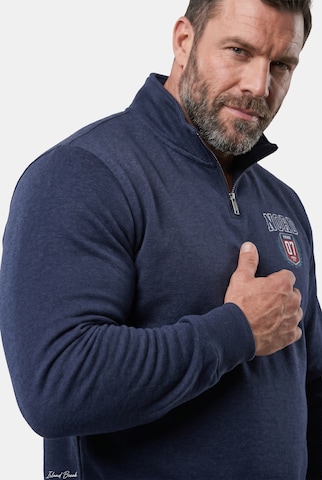Men Plus Sweatshirt in Blue
