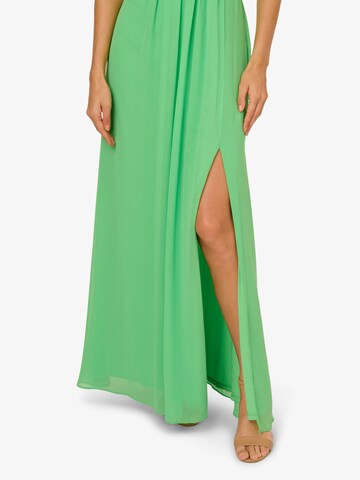 Adrianna Papell Langes Abendkleid in Grün