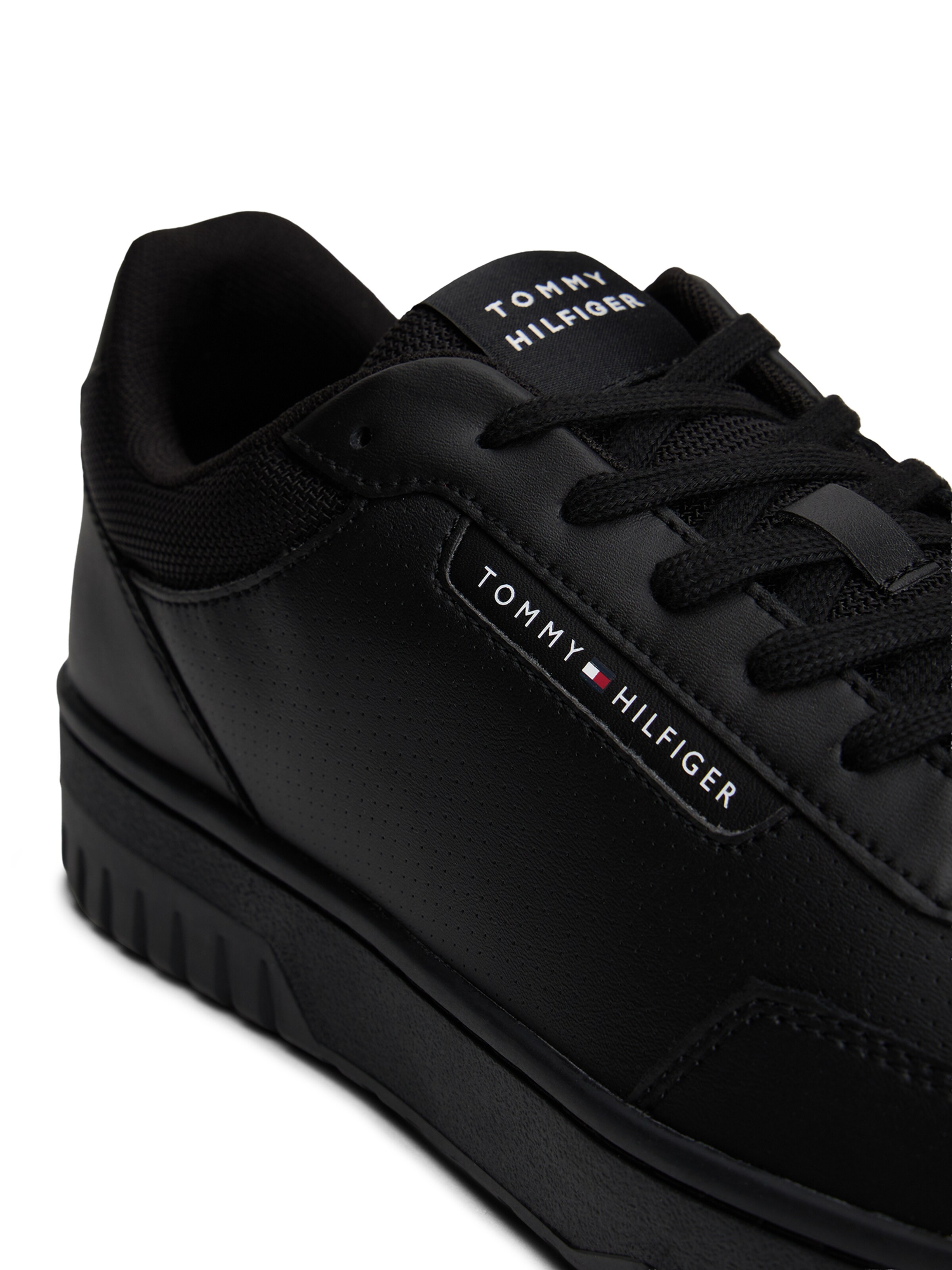TOMMY HILFIGER Sneaker 'Basket Core' in Schwarz