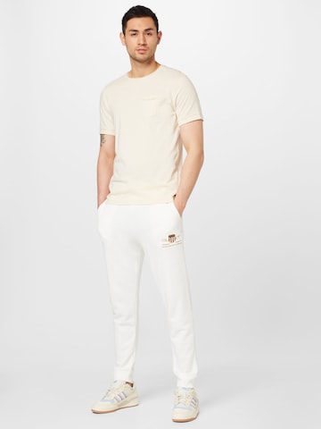 GANT Tapered Trousers in Beige