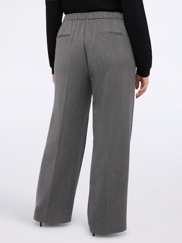 regular Pantaloni di Fiorella Rubino in grigio