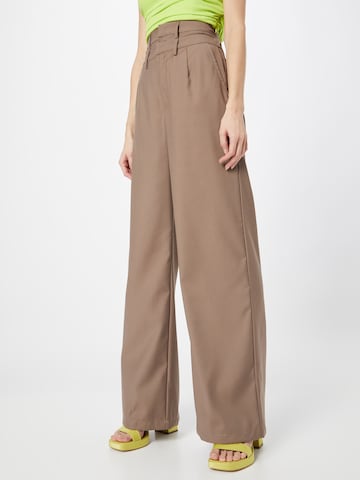 Misspap Loose fit Trousers in Grey: front