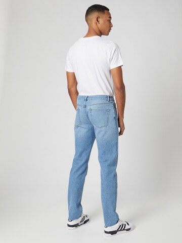 Kosta Williams x About You regular Jeans i blå