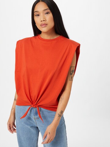 VILA Top in Orange: front