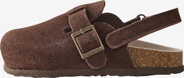 Next Offene Schuhe in Braun: Vorderseite