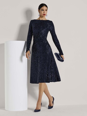 Robe de cocktail MADELEINE en bleu : devant