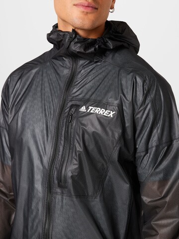 ADIDAS TERREX Αθλητικό μπουφάν 'Agravic 2.5-Layer Rain' σε μαύρο