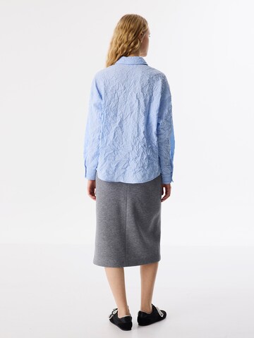 Twist Blouse in Blue