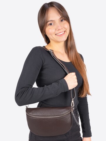 Seasons of April Heuptas 'Anna' in Bruin