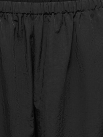 ONLY Tønde Bukser 'ONLAzra' i sort