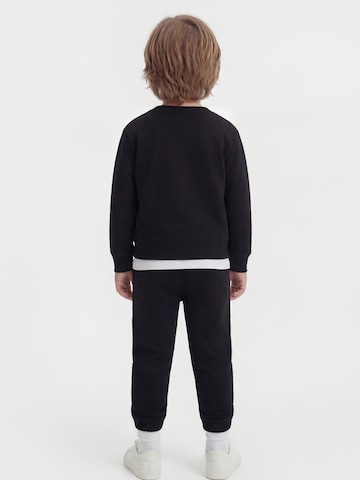 Calvin Klein Jeans Set in Black