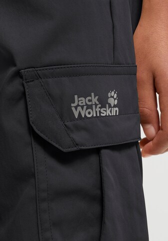 JACK WOLFSKIN Tapered Pants in Black