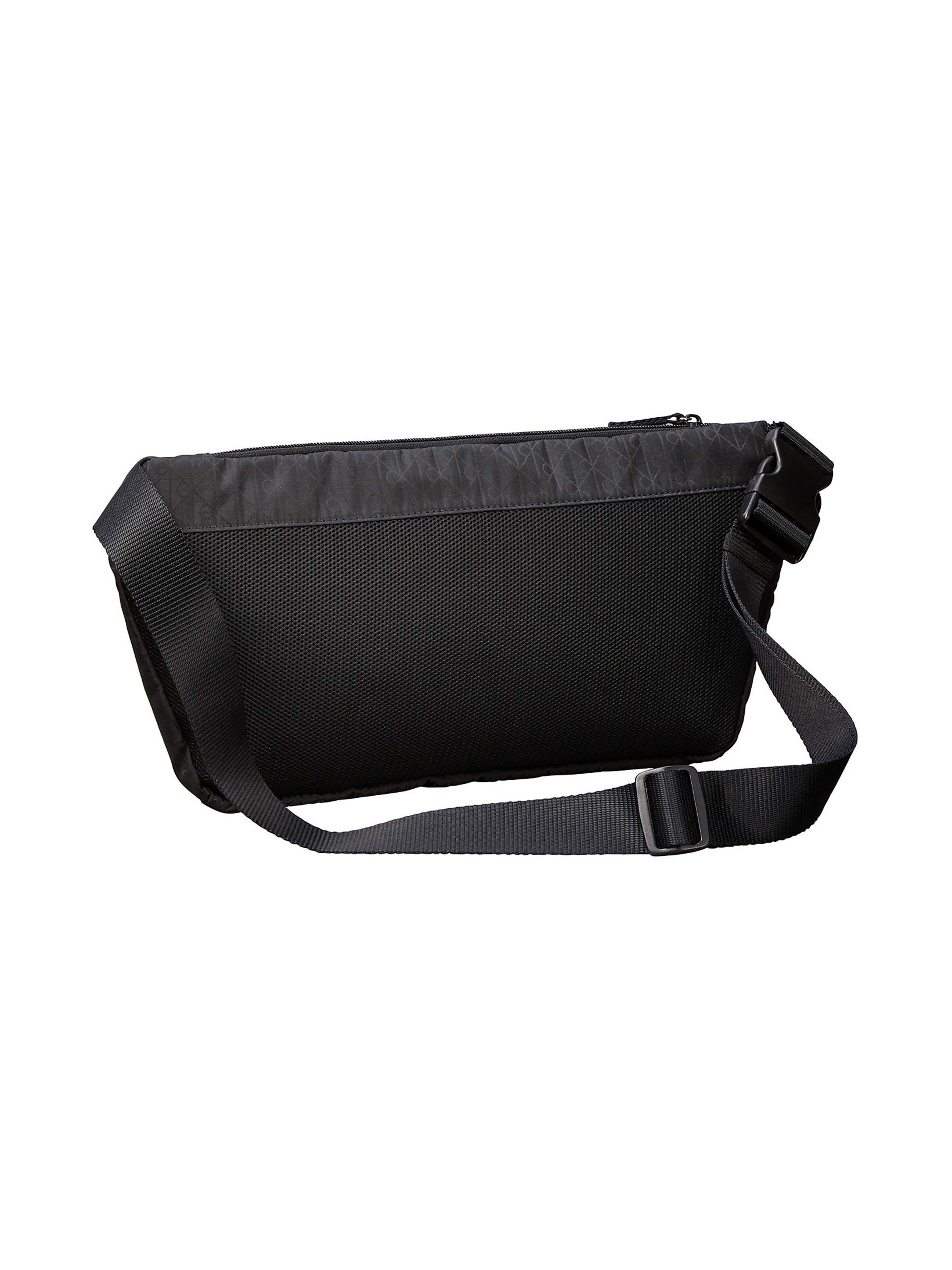 Calvin Klein Umhängetasche in Schwarz