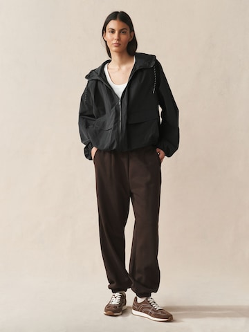 Next Prehodna jakna | črna barva