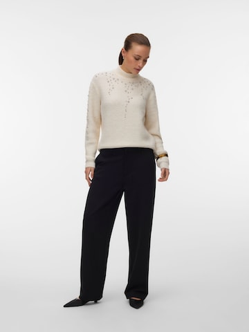 VERO MODA - regular Pantalón plisado en negro
