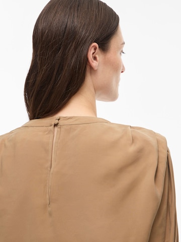 ROUGE EDIT Shirt in Grijs