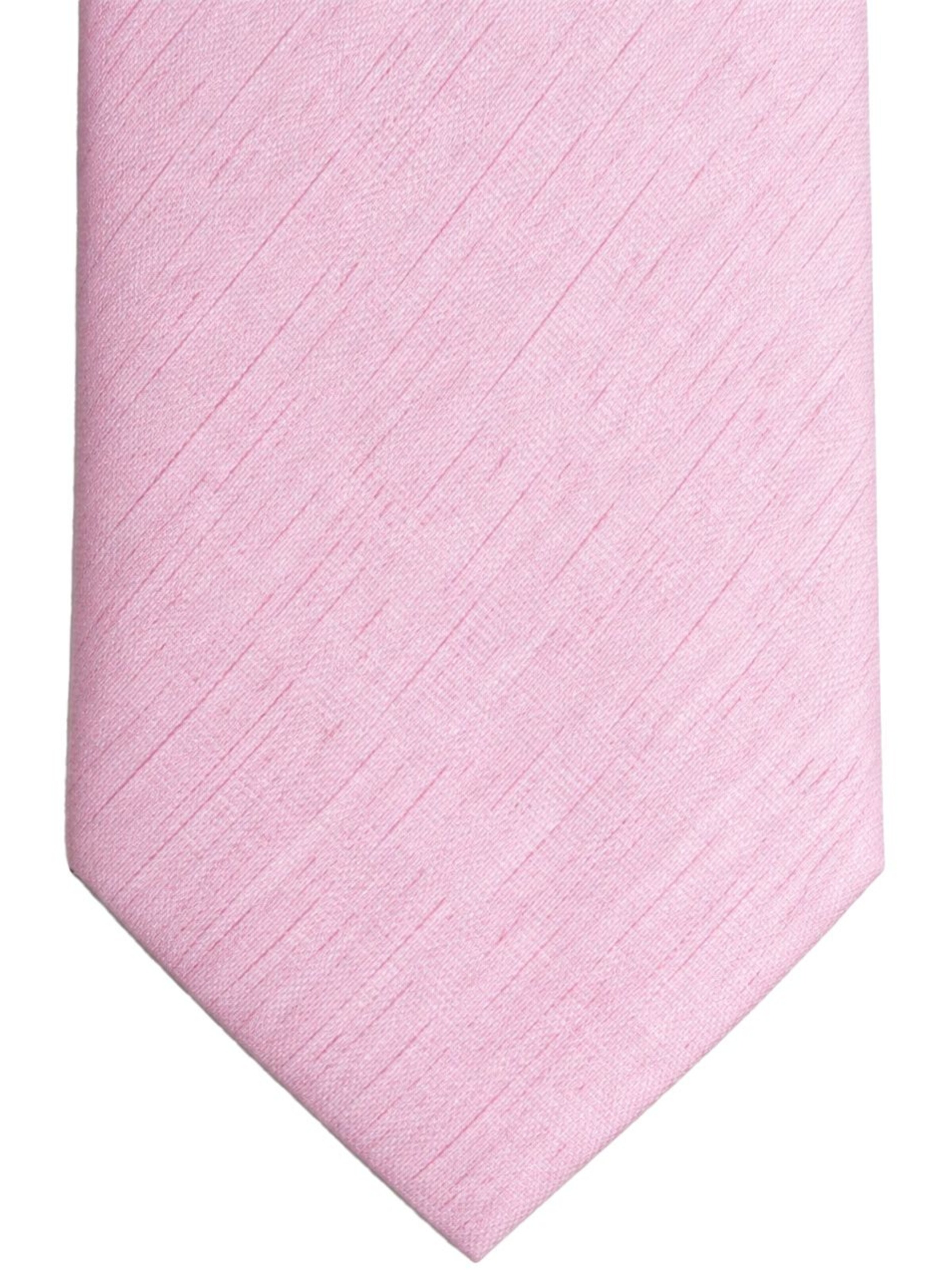 Suitable Tie in Pink