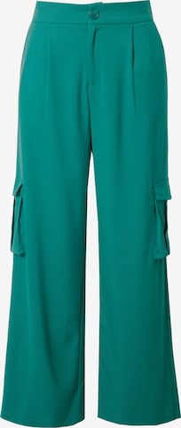 Studio Untold Loose fit Pleat-front trousers in Green: front
