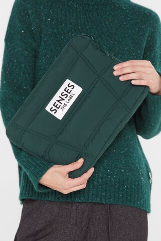 SENSES.THE LABEL Puffer Tablet Case in Grün