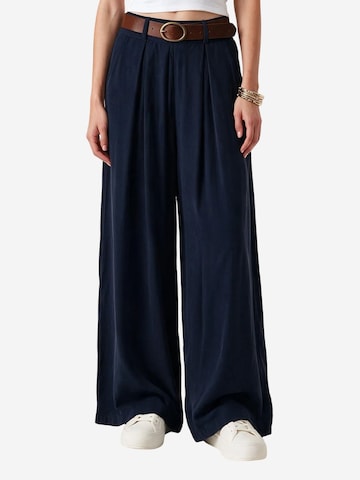 Happiness İstanbul Trousers 'Hose' in Blue: front