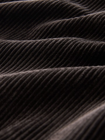 Next Bő szár Élére vasalt nadrágok - barna