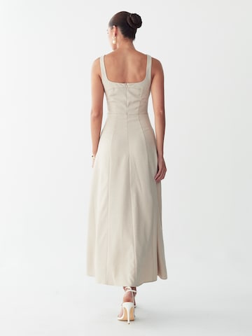Willa - Vestido 'Minns' en beige