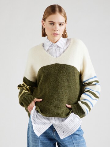 BOSS Sweater 'Fondy' in Green: front