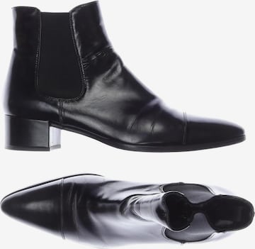 PRADA Stiefelette 35 in Schwarz: Vorderseite