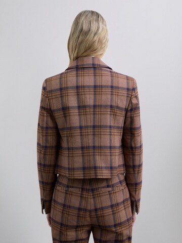 Sacou de la Scalpers pe maro