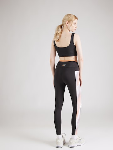 Regular Pantalon de sport 'MELTIA' Rukka en noir